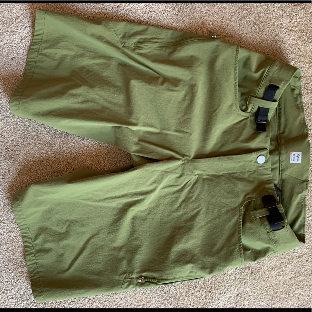Rapha mens trail shorts - Medium